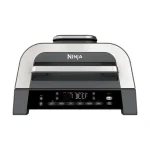 נינג'ה גריל מקס NINJA FOODI SMART MAX DG553 בעת צלייה במטבח – Electric Home.