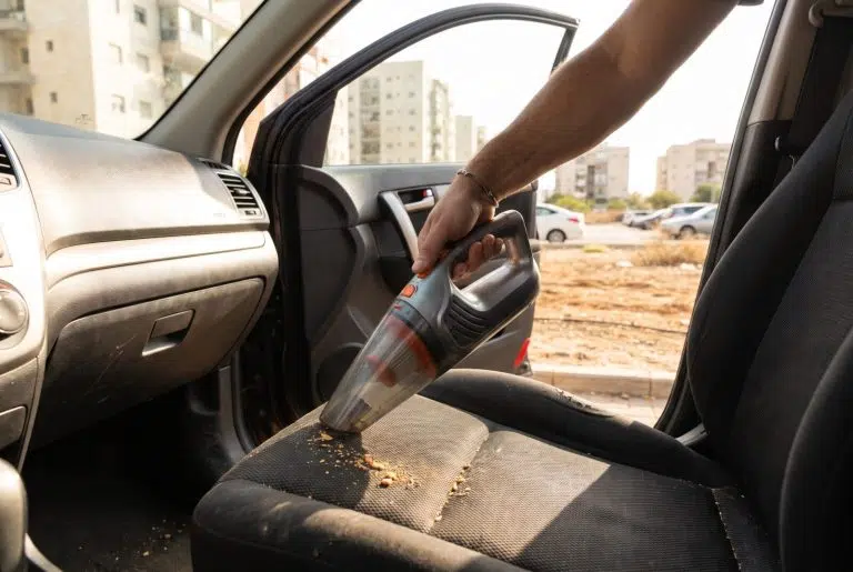 שואב אבק לרכב ידני נטען מנקה פירורים ממושב הרכב